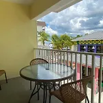 Studio At Harbour House: Beach, Pool, Balcony
