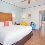 Beachside Hotel And Suites