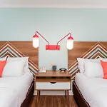 Beachside Hotel And Suites