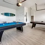 Relaxing Spacious 5Br Family Pool Home With Game Room-1544
