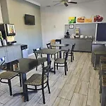 Quality Inn Near Blue Spring