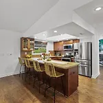 Backyard Games, Fire Pit, Heated Pool, Near Beach