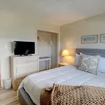 El Matador 152 - Fifth Floor Unit