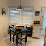 Beautiful And Quiet Apartment