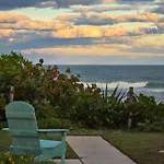 Oceanfront Sea Scape Motel