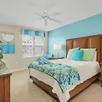 3Br Beachfront Oasis With Pool & Hot Tub