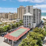 3Br Beachfront Oasis With Pool & Hot Tub