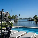 Bliss On The Bay: 5Br Oasis W/ Pool, Spa & Views