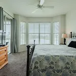 Greenlinks Golf Villa At Lely Resort