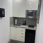 Chick & Fashionable 1 Bedroom Apt Beach Unit # 4