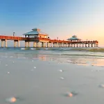 Pointe Estero Resort