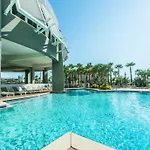 Laketown Wharf 1403