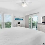 Emerald Isle 208