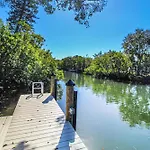 Dockside Paradise