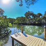 Dockside Paradise