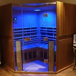 Luxury Couples Getaway W Dual Spa Shower 6308P1