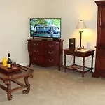 5319-S Cozy Retreat-Balcony-Grand Pool & Hot Tub