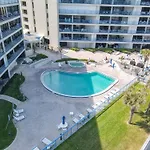 Luxury Oceanfront Condo - Stunning Views & Private Balcony - Ebb Tide 305