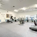 Tastefully Decorated Sea Woods Veranda Close To Pool & Fitness Room - Sv162