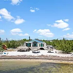 Ocean Depth Room At Barnacle Resort