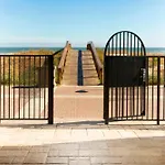 Four Points By Sheraton Jacksonville Beachfront