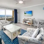 Pelican Isle 202