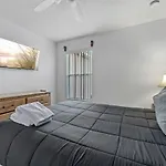 7Br Family - Near Disney - Pool - Hot Tub - Game Room