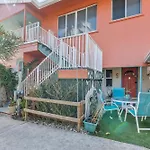 The Desoto - Oceanview Inn