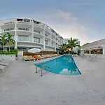 The Sarasota Modern, A Tribute Portfolio Hotel