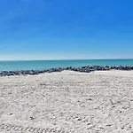 Land\'S End 11-203 Beach Front - Premier