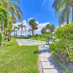 Land\'S End 11-203 Beach Front - Premier