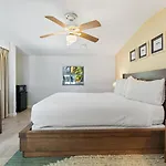 Parmer\'S Resort