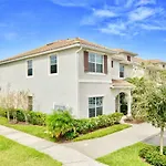 Five Bedrooms Home With Pool 4851