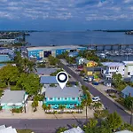 Bay View Inn 202