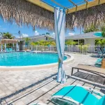 Latitude 26 Waterfront Boutique Resort - Fort Myers Beach