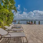 Prime Location, Luxurious And Tranquil Retreat - Back Bay Beauty - Roelens