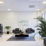 1 Spring Promo - Sunny Isles Seaview Condo, Walk To Beach, Amazing Amenities