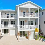 At The Sandbar - Oceanfront, Htd Pool, Dock, Gameroom