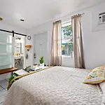 Banana Bungalow At Oeste Palma With Bbq, Bikes, Beach