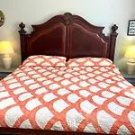 3 Bedroom Resort Style Condo, 3 Miles To Disney!