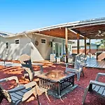 Tropical Spa Escape Pool Spa Sauna 4Bdrm 8 Min Bch