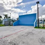Nettles Island Jensen Beach Home Walk To Ocean!