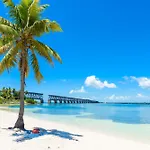 Glunz Ocean Beach Hotel And Resort