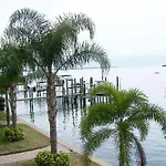 Coconut Villas Of Dunedin