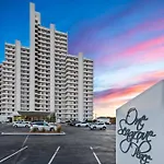 One Seagrove Place 0704