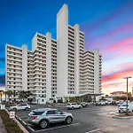 One Seagrove Place 0704