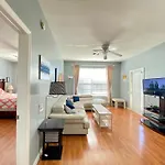 3 Bedroom Resort Style Condo, 3 Miles To Disney!