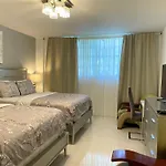 Sunny Isles Beach Spacious Apartment