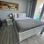 Sunny Isles Beach Spacious Apartment