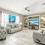 Fully-Fenced Electric-Heated Oversized Pool Home With Lots Of Privacy - Villa Amore